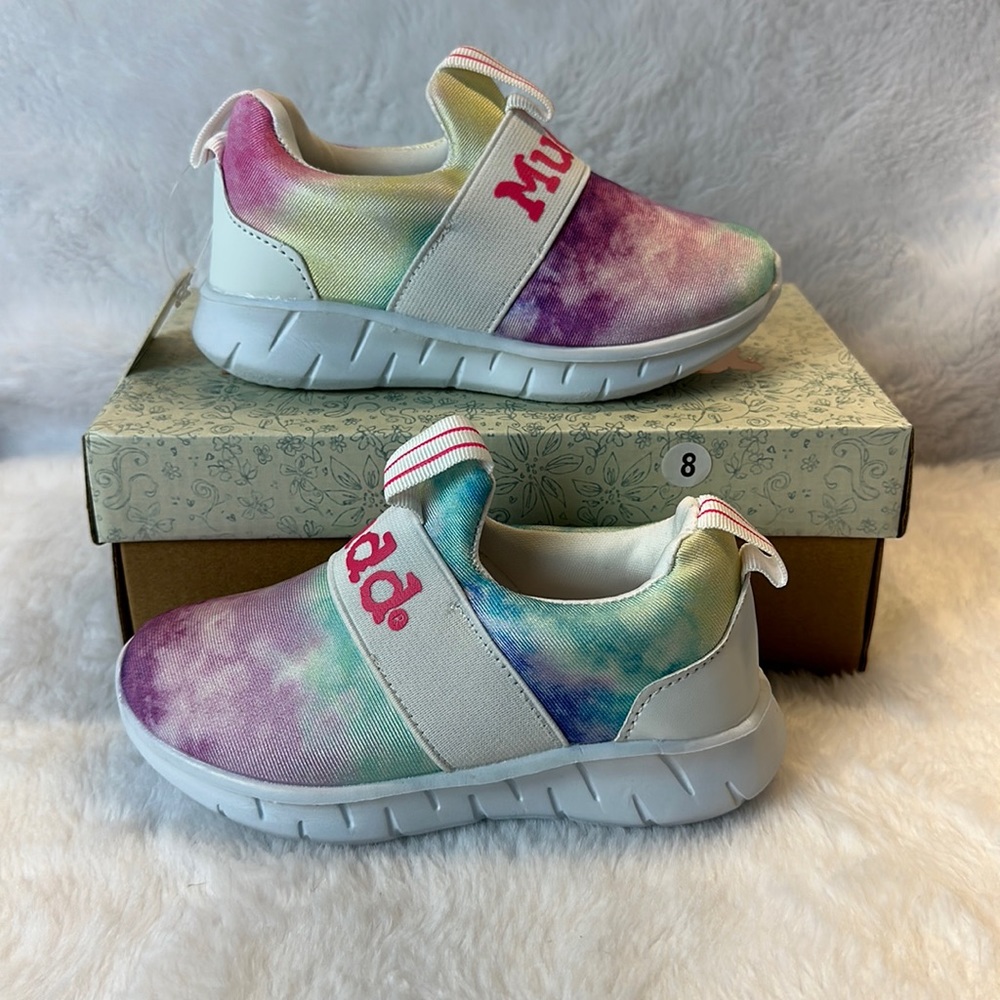 New with tags and original box!! Mudd Girls Shoes